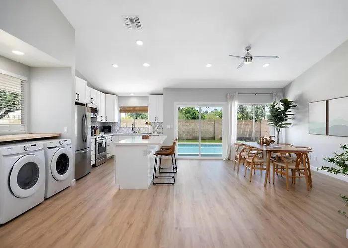 3bd 2ba Cool And Relaxing W Pool! Ferienhaus *